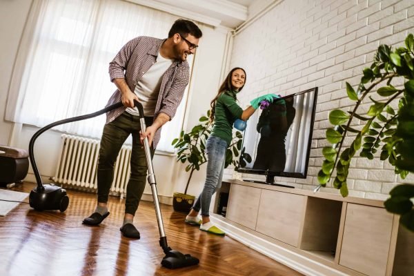 couple-cleaning-their-home.jpg